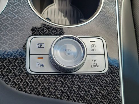 Used 2025 Genesis GV80 3.5T e-SC AWD/4WD image 19