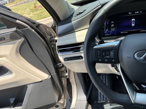 Used 2024 INFINITI QX60 Luxe w/ Performance Audio Package AWD/4WD image 26