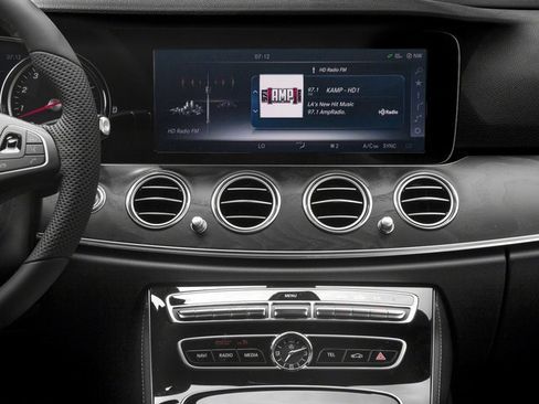Used 2018 Mercedes-Benz E 400 4MATIC Wagon image 28