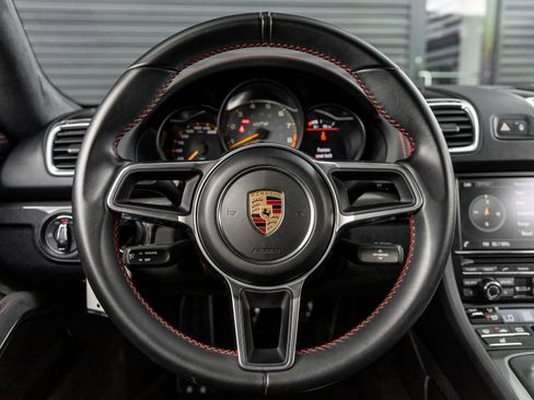 Certified 2016 Porsche Cayman GT4 RWD image 34