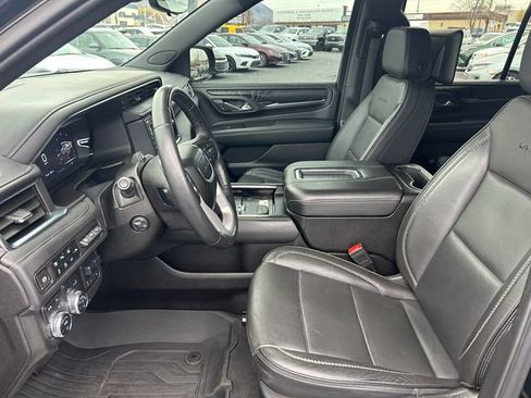 Used 2024 GMC Yukon Denali w/ Denali Reserve Package AWD/4WD image 25