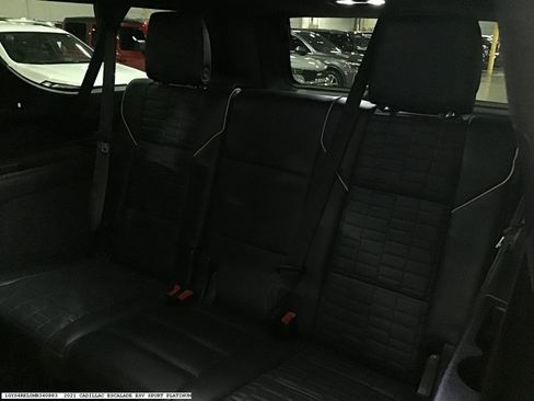 Used 2021 Cadillac Escalade ESV Sport Platinum image 14