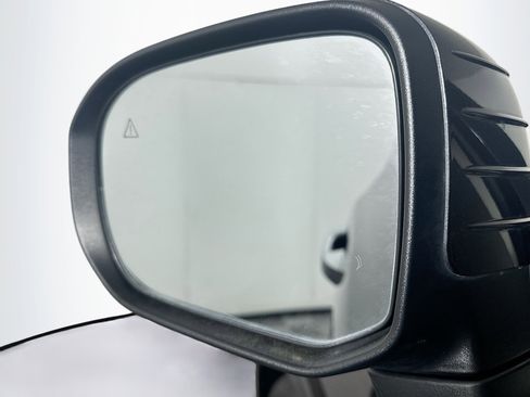 Used 2025 Kia Telluride S image 16