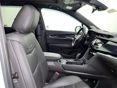 Certified 2023 Cadillac XT6 Premium Luxury w/ LPO, Floor Liner Package image 24