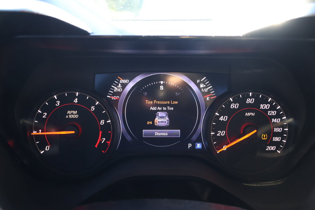Used 2020 Chevrolet Camaro ZL1 RWD image 16