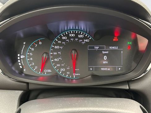 Used 2019 Chevrolet Trax LT w/ LT Convenience Package AWD/4WD image 13