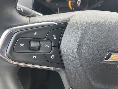 Used 2025 Chevrolet Trax LT w/ LT Convenience Package FWD image 14