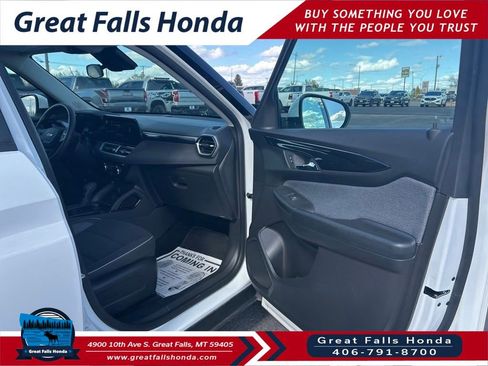 Used 2025 Chevrolet TrailBlazer LT AWD/4WD image 28