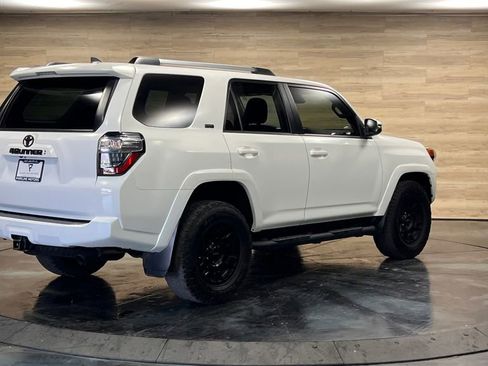 Used 2023 Toyota 4Runner SR5 Premium w/ Moonroof Package RWD image 15