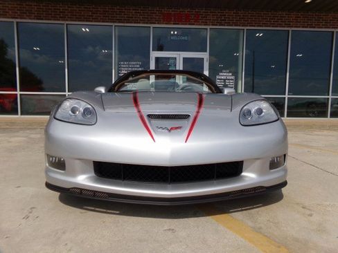 Used 2012 Chevrolet Corvette Grand Sport w/ 3LT Preferred Equipment Group RWD image 3