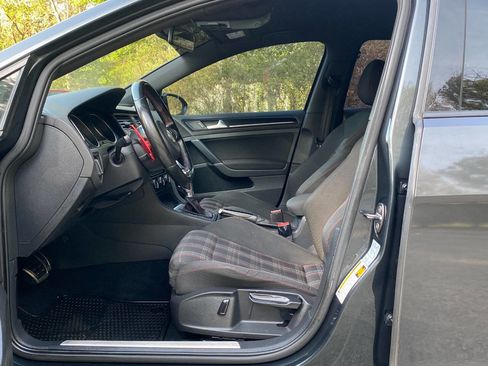 Used 2017 Volkswagen GTI Sport image 16