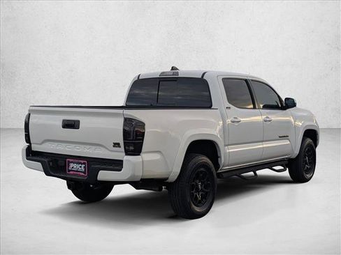 Used 2022 Toyota Tacoma SR5 image 5