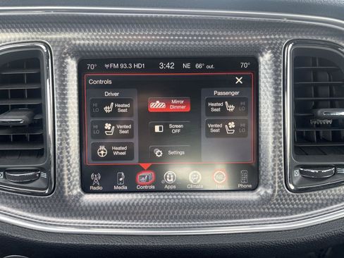 Used 2016 Dodge Challenger SRT Hellcat image 15