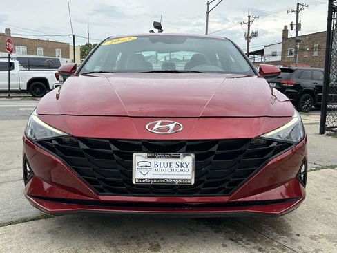 Used 2023 Hyundai Elantra SEL FWD image 2