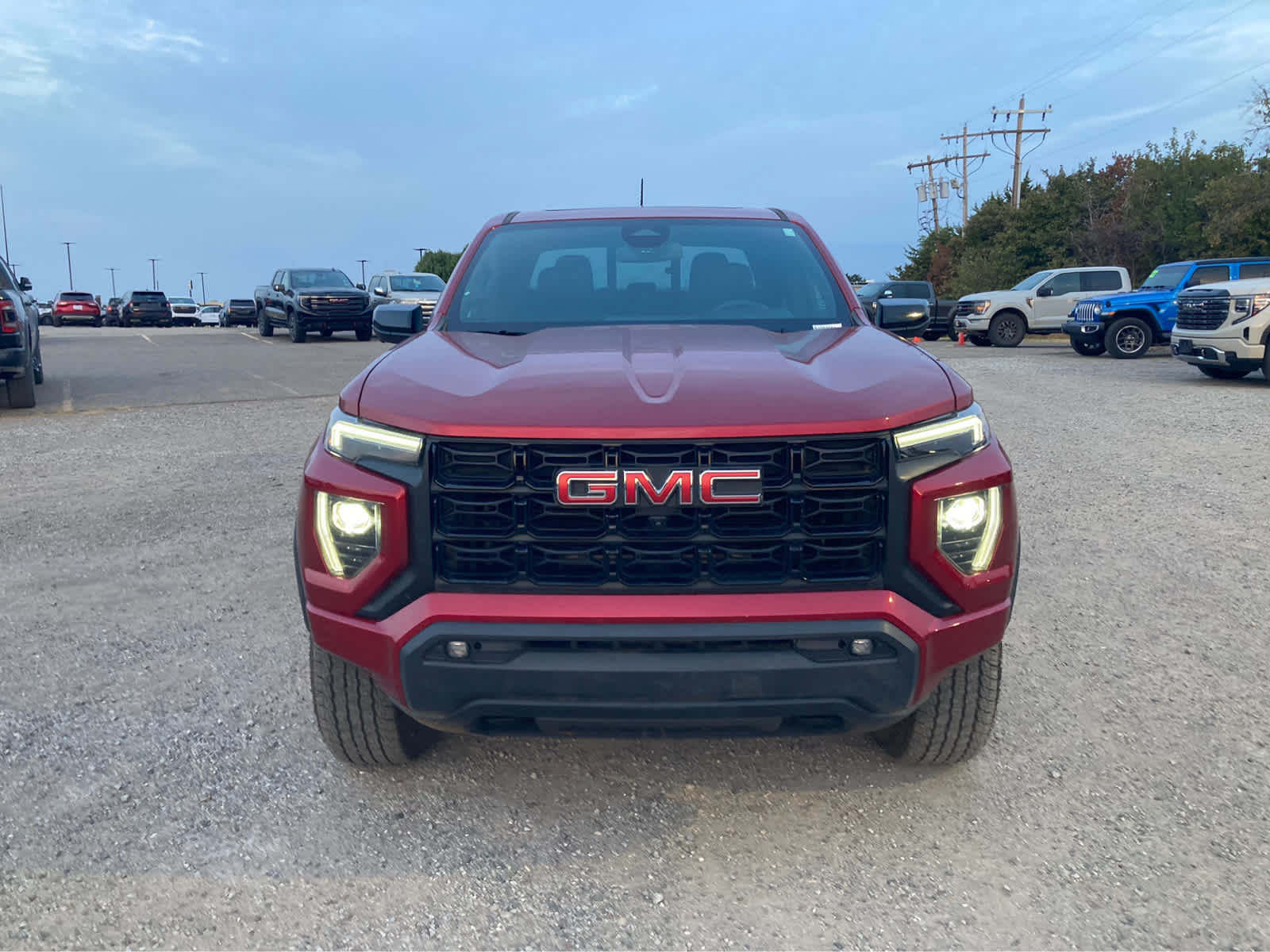 Used 2024 GMC Canyon Elevation w/ Elevation Premium Package AWD/4WD image 11