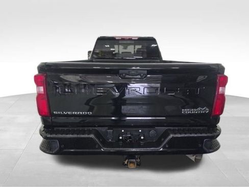 Used 2024 Chevrolet Silverado 3500 High Country w/ High Country Premium Package AWD/4WD image 5