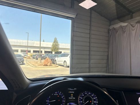 Used 2017 INFINITI Q50 2.0t w/ Moonroof Package AWD/4WD image 25