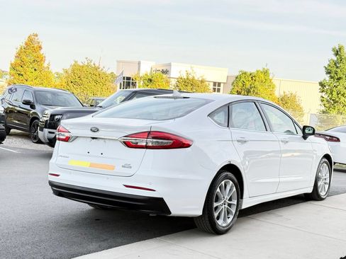 Used 2020 Ford Fusion SE FWD image 7