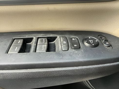 Certified 2019 Honda CR-V Touring image 9