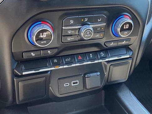 Used 2022 Chevrolet Silverado 1500 LT Trail Boss w/ Bed Protection Package AWD/4WD image 19