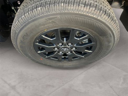 New 2026 Toyota 4Runner SR5 image 14