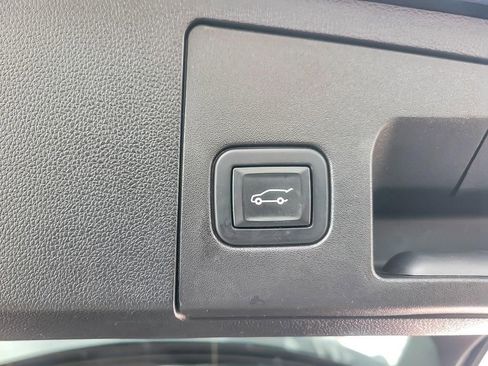 Used 2020 Cadillac XT4 Premium Luxury image 20