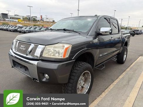 Used 2008 Nissan Titan LE AWD/4WD image 3