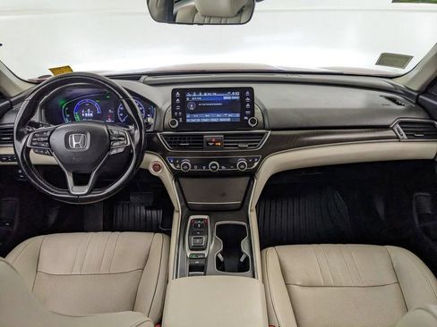 Used 2021 Honda Accord Touring image 7
