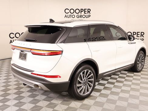Used 2024 Lincoln Corsair Reserve w/ Equipment Group 201A image 22