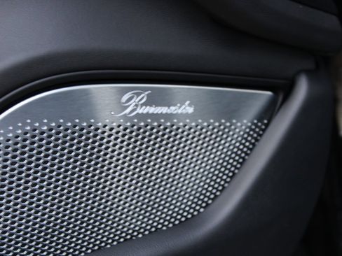 Used 2022 Porsche Taycan Turbo S image 10