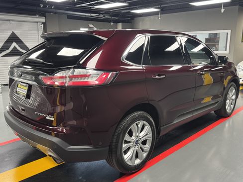 Used 2020 Ford Edge Titanium w/ Equipment Group 301A FWD image 5