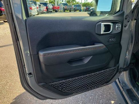 Used 2020 Jeep Gladiator Mojave AWD/4WD image 21