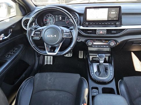Used 2022 Kia Forte GT-Line w/ GT-Line Technology Package image 9