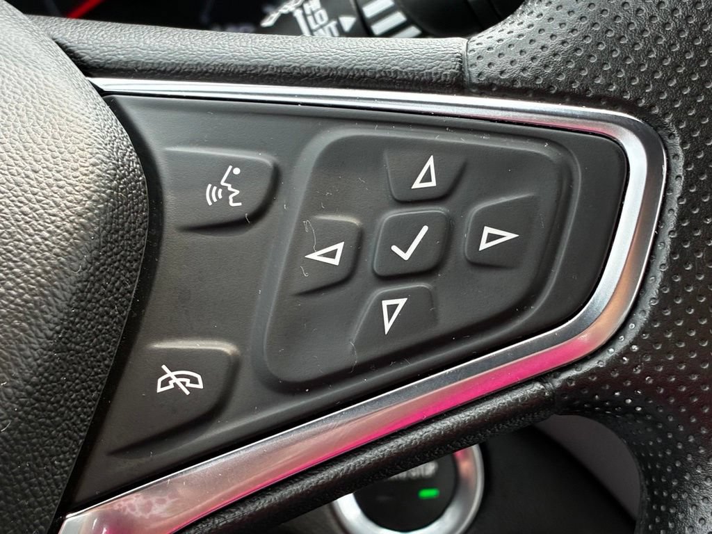 Used 2024 Chevrolet Equinox LS AWD/4WD image 13