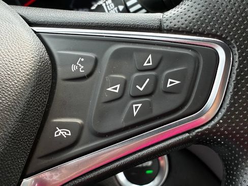 Used 2024 Chevrolet Equinox LS AWD/4WD image 13