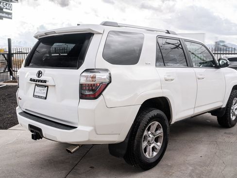 Used 2019 Toyota 4Runner SR5 Premium image 7