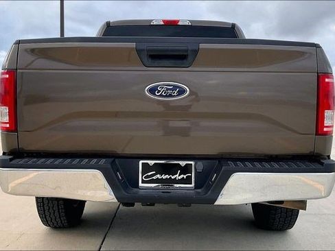 Used 2015 Ford F150 XLT image 5