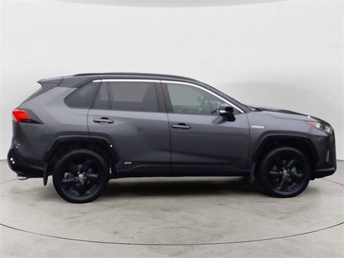 Used 2020 Toyota RAV4 XSE image 6