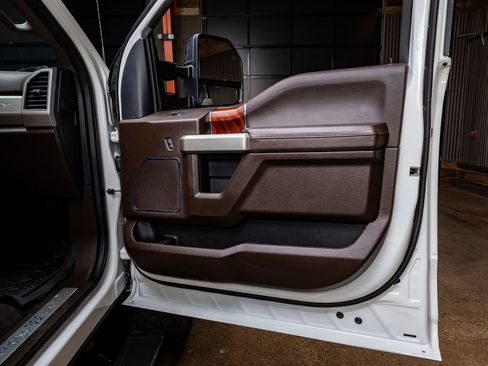 Used 2022 Ford F250 King Ranch w/ King Ranch Ultimate Package image 37