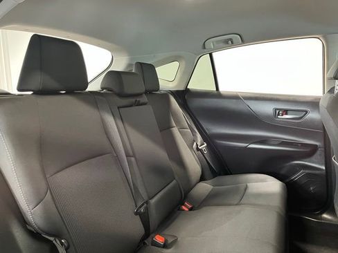 Used 2022 Toyota Venza LE AWD/4WD image 13