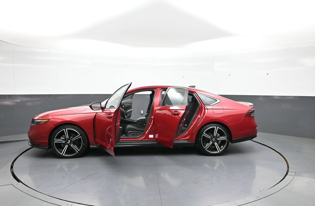 Certified 2025 Honda Accord Sport image 41