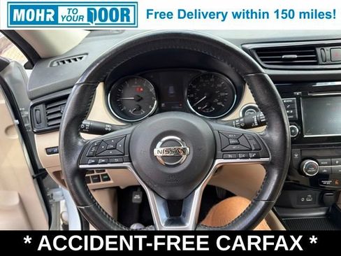 Used 2020 Nissan Rogue SV FWD image 23