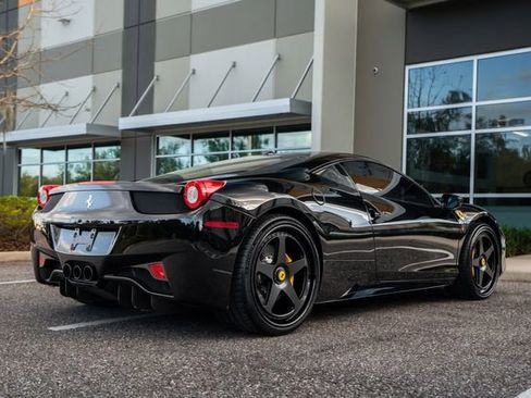 Used 2015 Ferrari 458 Italia Coupe image 3