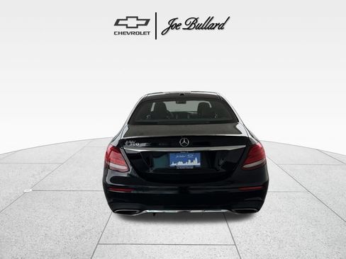Used 2018 Mercedes-Benz E 300 image 7