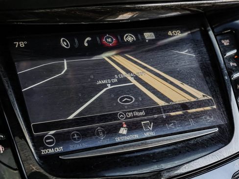 Used 2016 Cadillac Escalade Platinum image 24