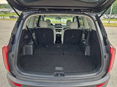 Used 2021 Kia Telluride S FWD image 29