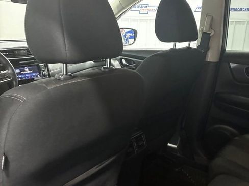 Used 2019 Nissan Rogue SV AWD/4WD image 30