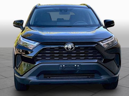 Used 2025 Toyota RAV4 XLE image 4