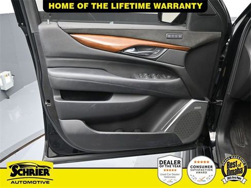 Used 2020 Cadillac Escalade Premium Luxury image 10