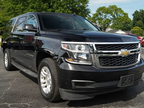 Used 2019 Chevrolet Suburban LT AWD/4WD image 38